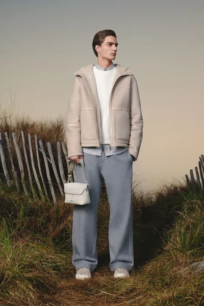 Look 25